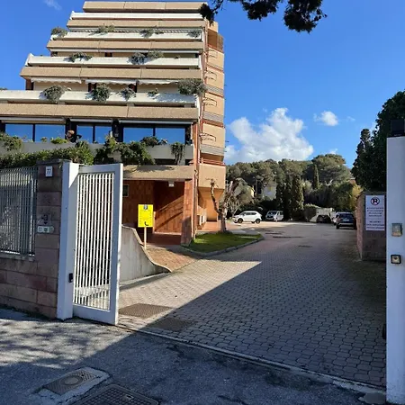 New Studio With Terrace-pool * Livorno